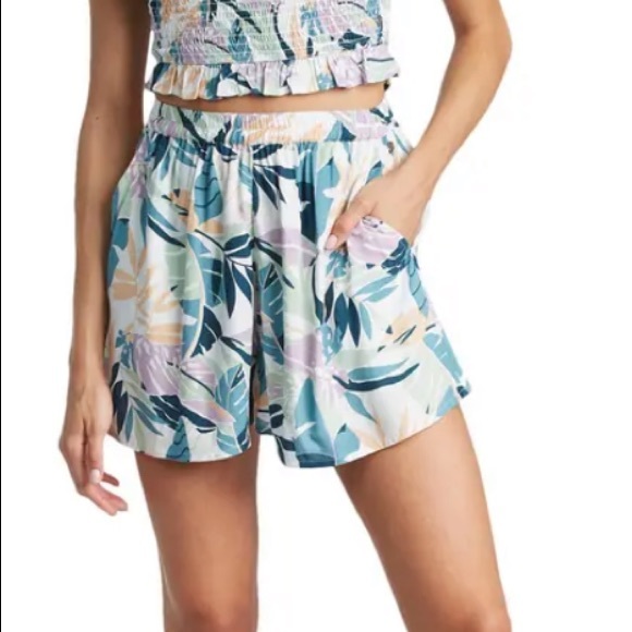 Roxy Pants - NWT ROXY Shorts